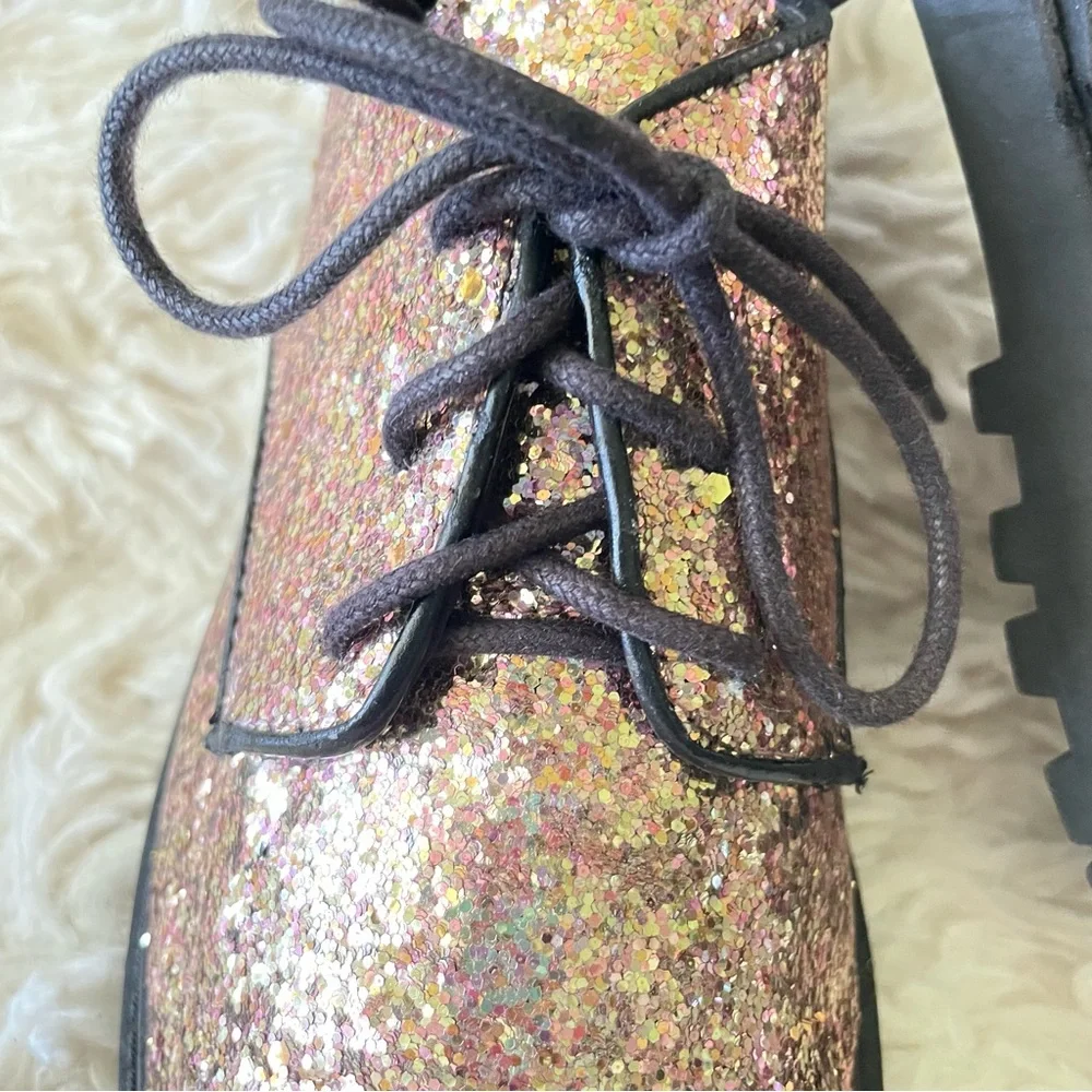 Divided Gold Glitter tie Oxford. Lug sole. Sz40 - Picture 8 of 14